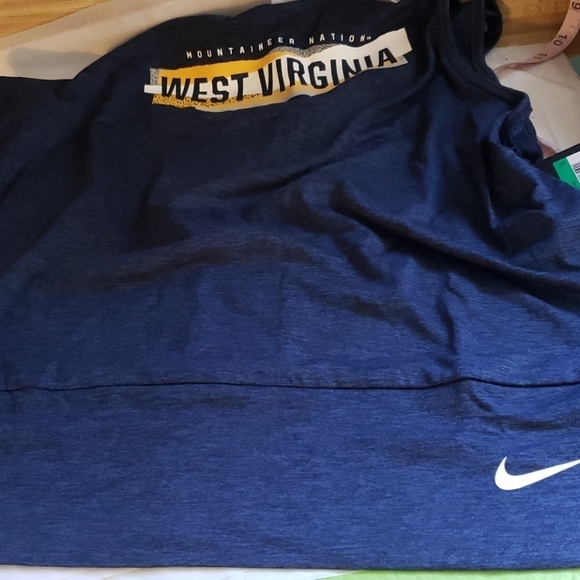 Nike loose fit tank top - Picture 9 of 9